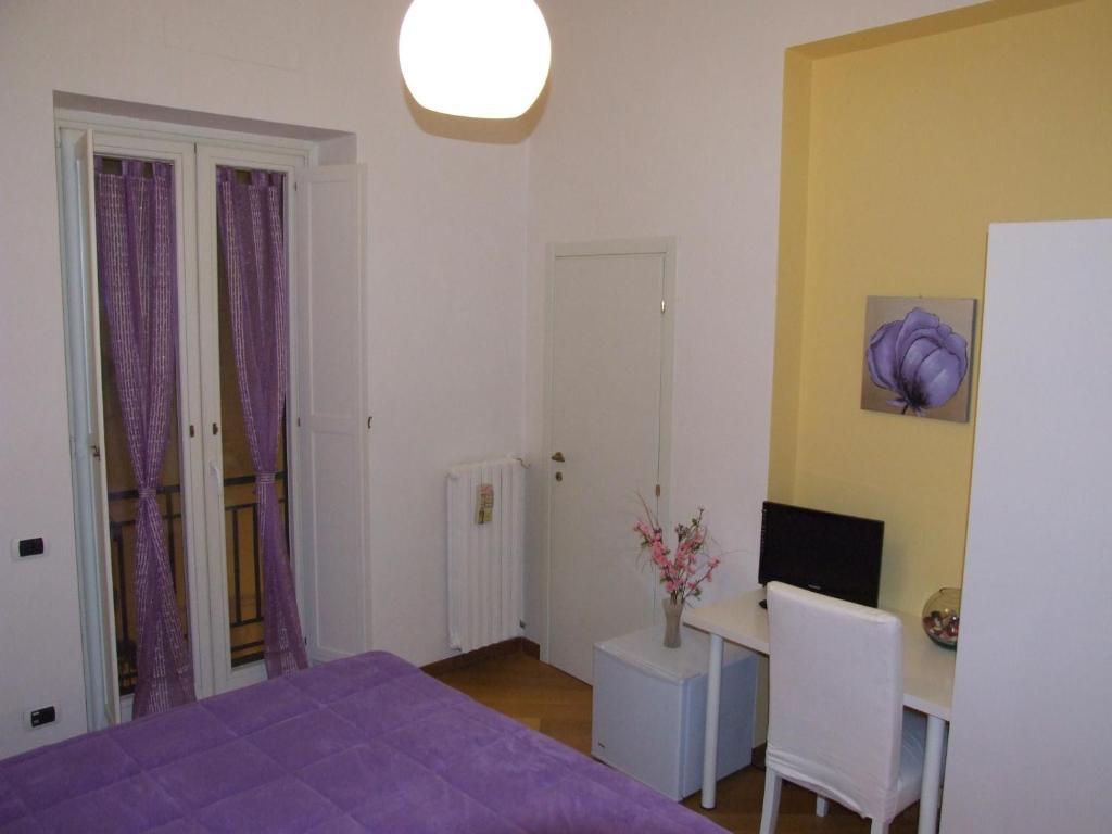 Bed And Breakfast Adelberga Salerno Oda fotoğraf